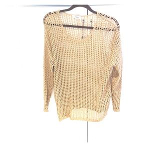 Women’s light brown top